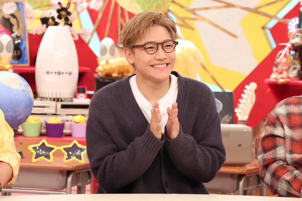 さまぁ～ず、井森美幸らの卒業写真を公開　『卒業ソング』大特集でGENERATIONS小森隼が閉校する高校へ