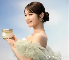 渋谷凪咲、心斎橋で大胆ドレス姿　美しい肩甲骨があらわに…「カメラを押す手が止まりません」状態