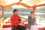 『ゴールデンカムイ』山崎賢人＆山田杏奈、北海道から離れ“大阪城クルージング”「大阪にようこそお越しくださいました」