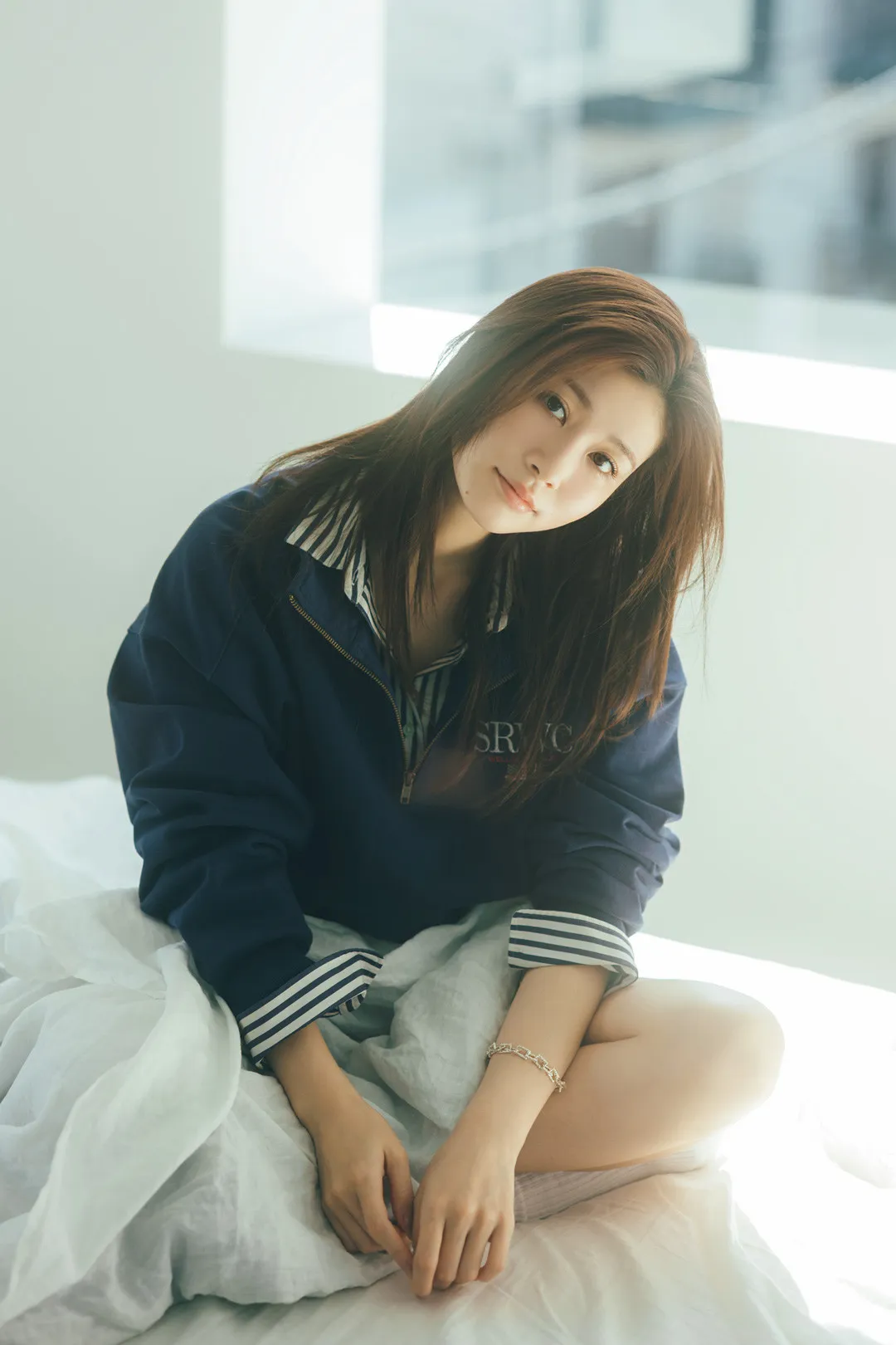 生見愛瑠、春を先取りしたさわやかグラビア