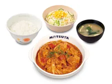 松屋、ハンバーグファンに送る“自信作”登場　ふっくらジューシー『煮込みキャベツのトマトハンバーグ定食』