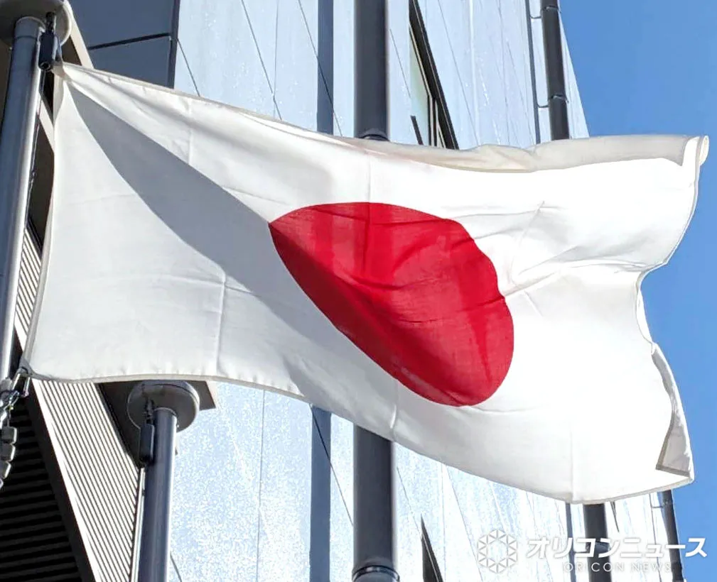 JAL、侍ジャパン搭乗の“特別仕様”機体内部を公開　「流石はJAL」「客室乗務員さんめっちゃ笑顔素敵」