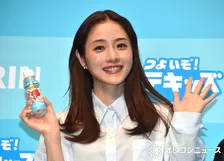 石原さとみ、栄養辞典を読みながら料理　子どもの苦手な食べ物に思い「好き嫌いがあるのは人間らしくてステキ」