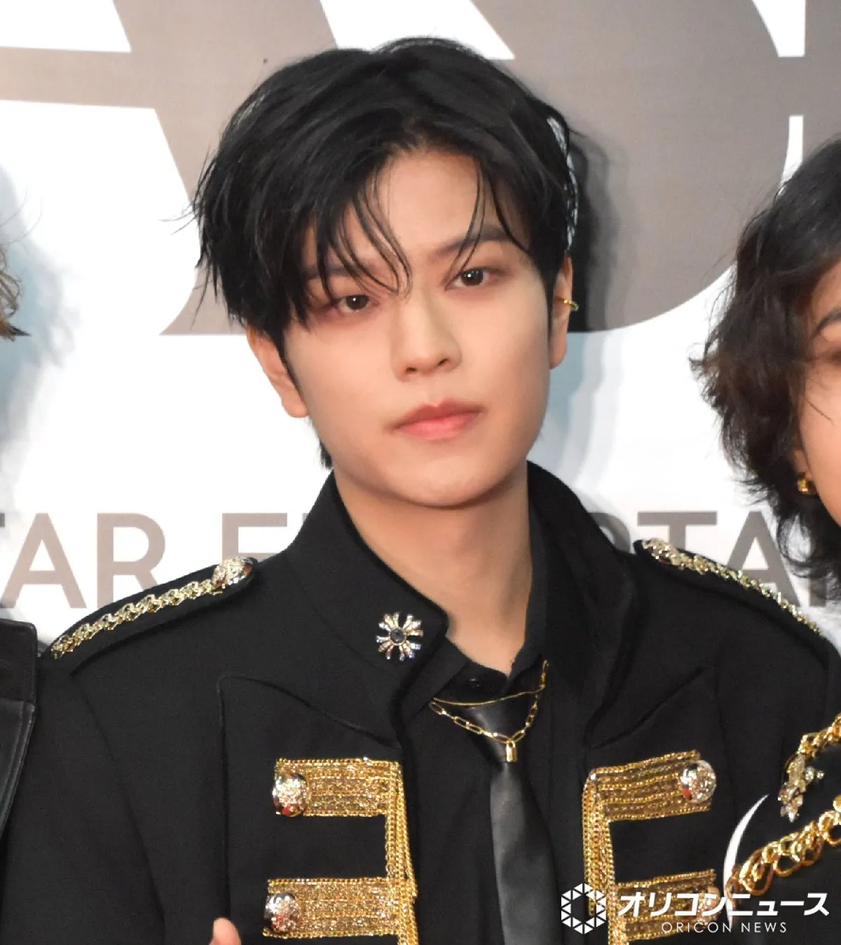 Stray Kids・スンミン、左足首の疲労骨折の疑いと発表　パフォーマンスの一部制限も