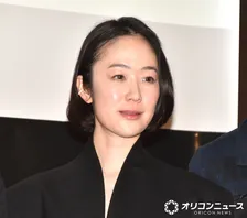 黒木華、誕生日をサプライズで祝われ笑顔　36歳の抱負は「体力が心配なので健康に気をつける」
