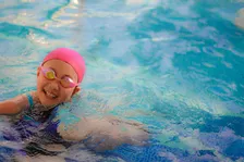 小学校入学前から習わせたい水泳、幼児向けキッズスイミングスクールの2026年おすすめ1位は？