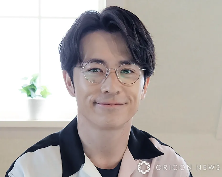 藤森慎吾、『王様のブランチ』冒頭で生謝罪「佐藤栞里さんと…」