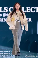 【TGC】乃木坂46・梅澤美波、パンツスタイルのエレガントな雰囲気で会場魅了