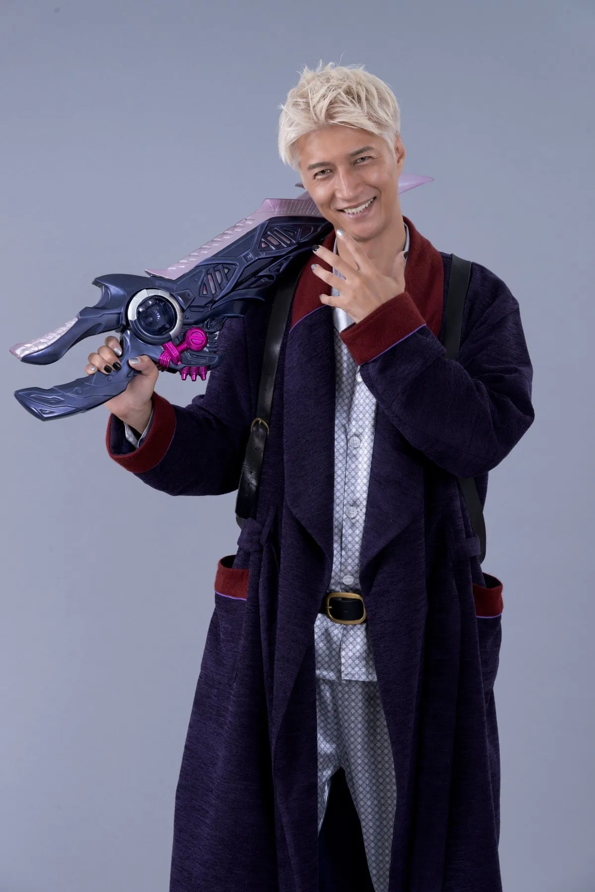 天野浩成、『仮面ライダーゼッツ』で再び変身　“懲役1000年の男”ジーク／仮面ライダードォーンに　谷中P「天野浩成は、裏切らない！」