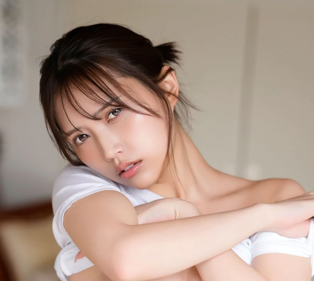 グラビア界注目の26歳博多美人・羽瀬レイナ、元OLが異例のスピードでブレイク「数ヵ月前までデスクに向かっていた私が、リングに立ち、誌面を飾っている」