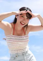 “世界の妹”堀みなみ、個性が詰まった「湯けむり」写真集