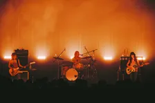 羊文学、初の全国ホールツアー開催決定　全国10都市11公演、ファイナルは代々木第一体育館2Days