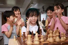 沖田絃乃、『ゴジュウジャー ポーラー・ビギニング』で先代ゴジュウイーグルに　『仮面ライダーガッチャード』でアトロポス役