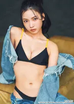 “19歳・黒髪美女”松山玲菜、フレッシュボディを大胆に