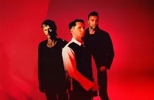 MUSE、10枚目のニューアルバム『The WOW! Signal』6月26日発売決定