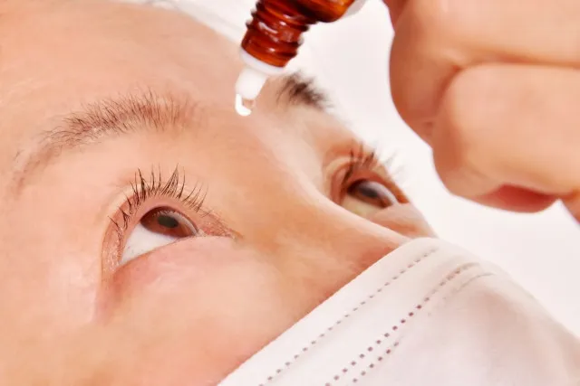 その花粉症対策、間違ってない？ 目薬後に目をパチパチ、水道水で目を洗う…NGケアをプロに聞く