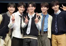 BTS・TXTを発掘したミジョン氏がプロデュースするVIBY、パフォーマンス初披露　Crystal Kayが祝福「輝きを届けてほしい」