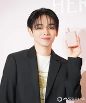 宮世琉弥、無邪気に香水のネーミング考案「日本人のような名前に」　犬の散歩の必需品は「2リットルの水」