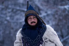 井浦新、アシリパの父ウイルクの“真相”に迫る　『ゴールデンカムイ 網走監獄襲撃編』ネタバレ注意のインタビュー映像