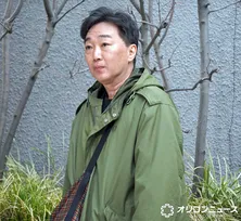 活動再開の小沢一敬、2年2ヶ月ぶり公の場「また漫才から」