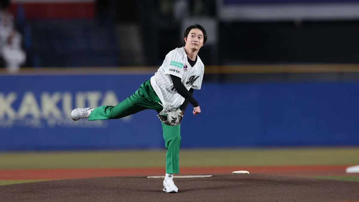 森永悠希、ロッテ開幕戦始球式で“ノーバン”「とてつもなく緊張しました…！」