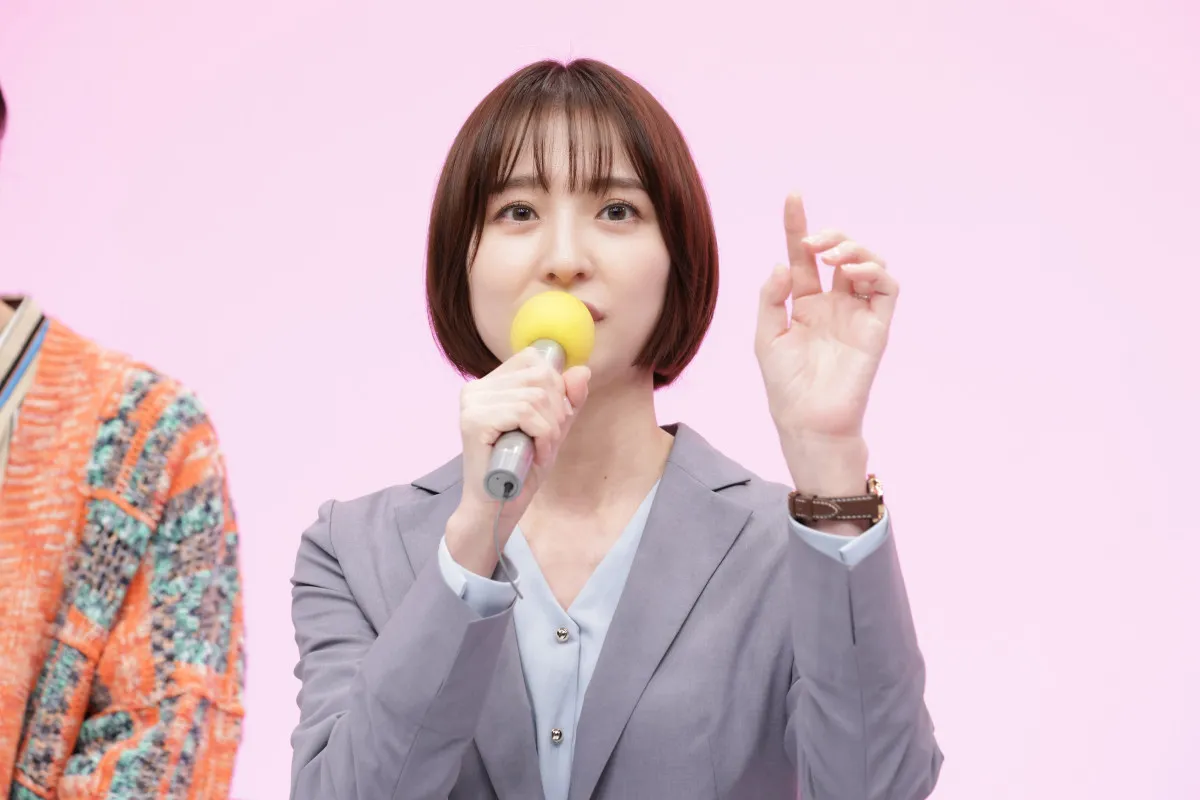 篠田麻里子「すぐ脱げる洋服を着る」AKB時代も振り返る　「特技の欄で書いた方がいいって言うぐらい」