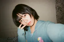 森七菜主演、歌舞伎町の“リアル”を映す『炎上』使い捨てカメラで撮影したオフショット公開