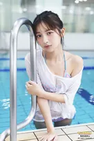 一ノ瀬瑠菜、“透け感”Tシャツで美ボディ披露　『ヤンマガ』未公開カット解禁