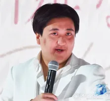 カカロニ栗谷、1300万円の詐欺被害　新婚の妻が「仮想通貨」で…千原ジュニアが詳細明かす