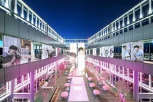 BTS・Jin、大阪・あべのハルカスに特大ビジュアル登場　「IGIN」ポップアップストア開催