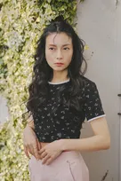 柴咲コウ、美へそチラリ　ファッションブランド新作を華麗にまとう