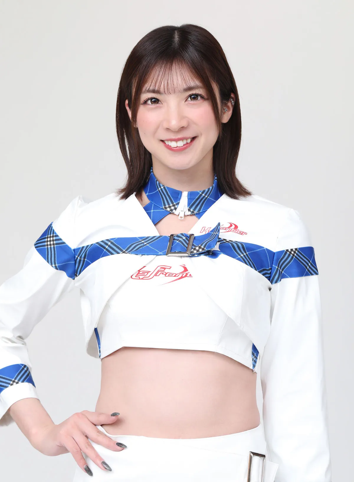 レースアンバサダーユニット「フロンティアキューティーズ」に楓紗季が抜擢　愛車はZ33ロードスターの車好き「もっとモータースポーツや車に興味を持ってくれる方が増えるよう頑張ります！」