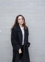 江藤百香、お相手と“2ショット”で結婚を報告　『andGIRL』モデルほか