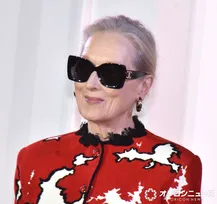 メリル・ストリープ、女性が首相の日本に言及「アメリカでは叶いませんでした」　変革の大切さを説く