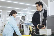 『時すでにおスシ!?』永作博美×松山ケンイチ、“師弟関係”で新たな化学反応