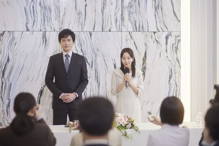 『今夜、秘密のキッチンで 』モラハラ地獄に耐える木南晴夏“あゆみ”　突然現れた謎のシェフの正体【第1話あらすじ】