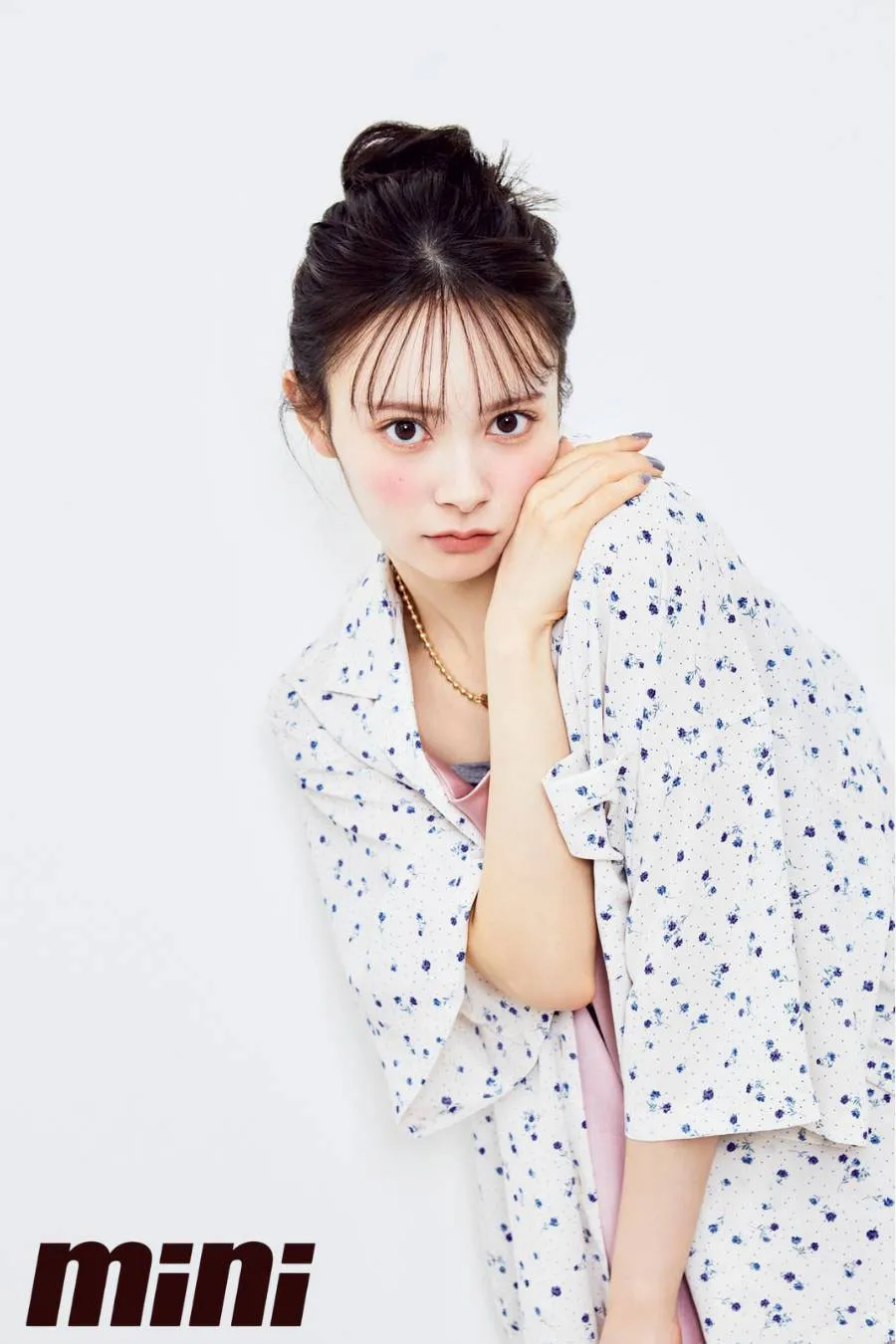 「お顔が天才」と注目の美少女・AKB48伊藤百花、mini公式YouTubeで新連載