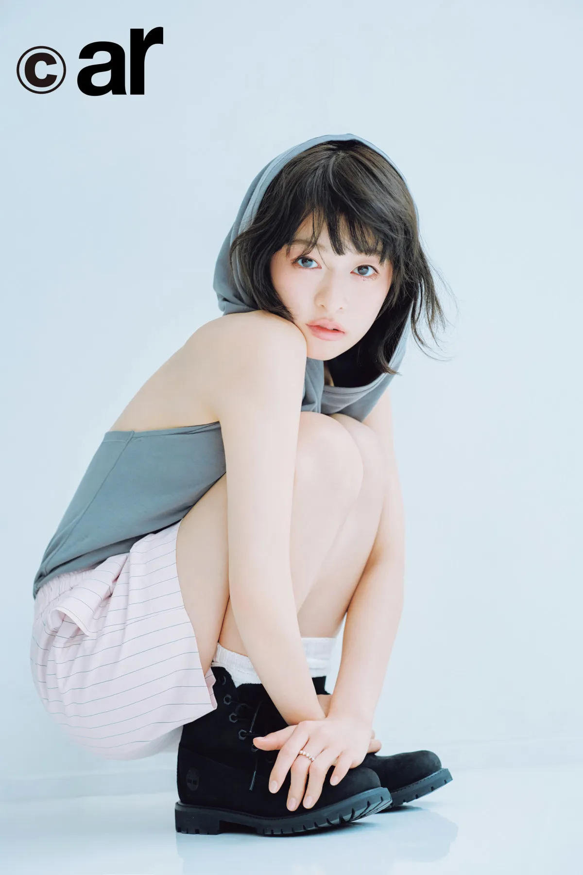 森七菜、“まぶしい”肌見せトップス姿に　“初めてのポージング”も