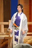氷川きよし、大阪で戦国時代の和装姿…熱演＆熱唱　関西弁を交えたトークも　座長公演が開幕
