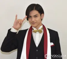 簡秀吉、MR8に所属　事務所側が発表 『仮面ライダーギーツ』浮世英寿役で人気