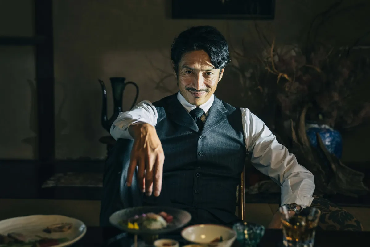 窪塚洋介×亀梨和也『外道の歌 SEASON2』、伊勢谷友介が謎多きキャラクター演じる　緊張感あふれる場面写真が解禁