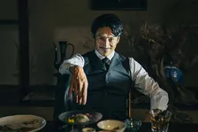 窪塚洋介×亀梨和也『外道の歌 SEASON2』、伊勢谷友介が謎多きキャラクター演じる　緊張感あふれる場面写真が解禁