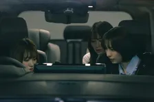 不倫を疑い自宅にカメラ→夫が相手と寝室で行為に…　妻目撃で涙「これはきつい、、、、」「どんだけがっついてんの」『サレタ側の復讐』第3話【ネタバレあり】