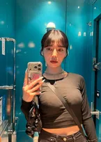 リンダカラー∞りなぴっぴ、ボディラインあらわな衣装で…バッグななめがけショットに反響「スタイルよ！」