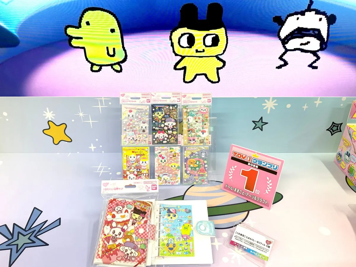 令和に復刻した「たまもりしーる」、Z世代に向けた『たまごっち』の新たなタッチポイントに