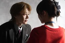 B&ZAI今野大輝“俺様気質の天才”＆加藤史帆“崖っぷち女子”が運命の出会い　『その天才様は偽装彼女に執着する』第1話あらすじ