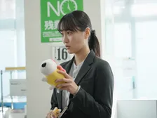 菅井友香、“足ピン”の演技に反響「意図的だったの！」「笑っちゃいました」　『水曜日、私の夫に抱かれてください』第3話【ネタバレあり】