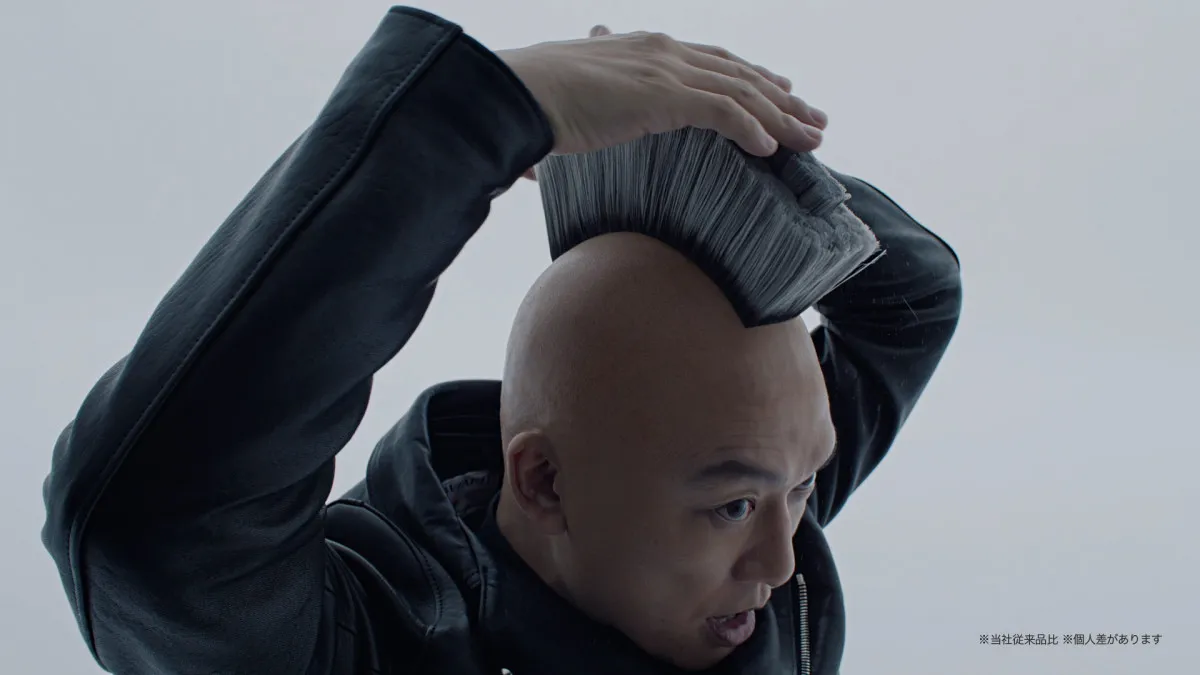 香取慎吾、新CMで衝撃ヘア披露　共演・ウド鈴木も驚き「この髪型がこんなにピタッと決まるなんて」