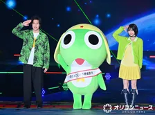粗品＆あの、『ガルアワ』サプライズ登場でケロロ軍曹と敬礼ポーズ　山里亮太「ランウェイに緊張してた」とツッコミ
