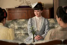 『風、薫る』捨松、ある提案をするため自宅に呼び寄せる　第16回場面カット